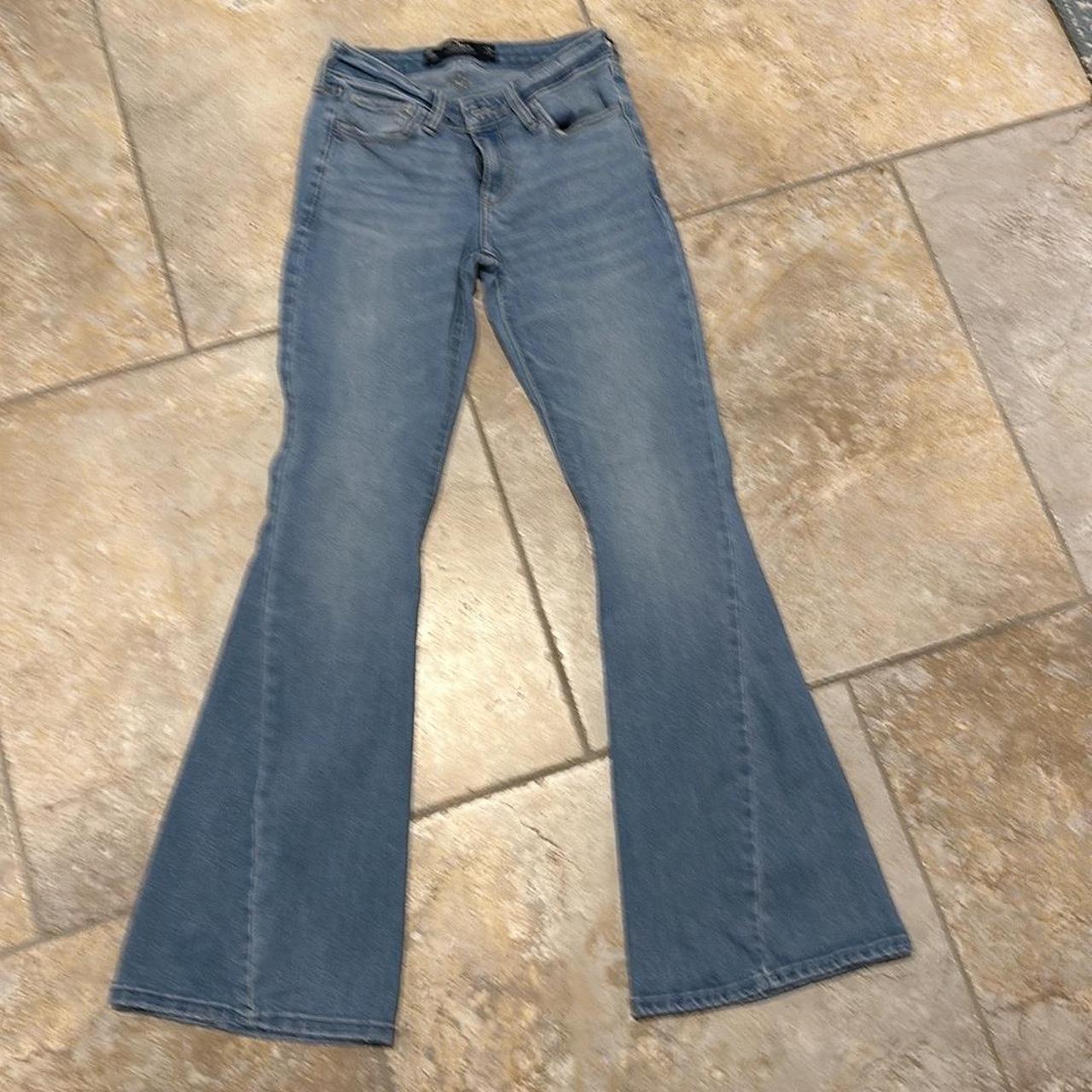 Y2K low rise flare jeans - Depop