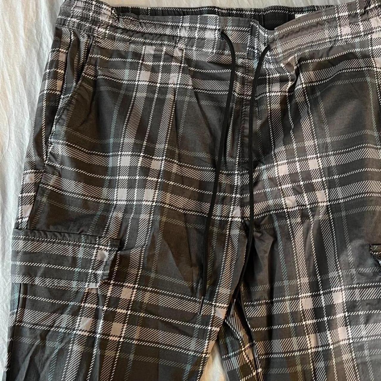 Pacsun men’s plaid joggers pajama grey large