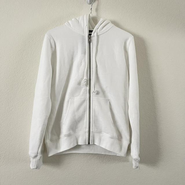 Carla hoodie - Depop