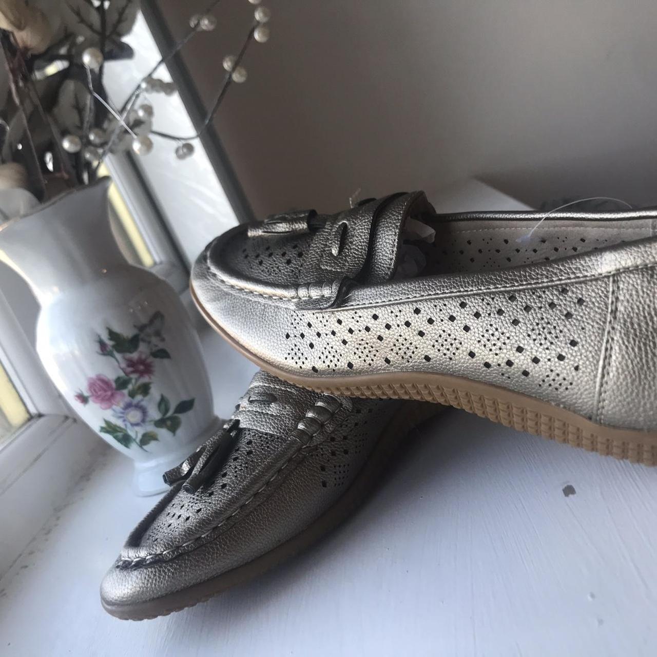 Cushion walk flexible shoes with too soft sole of Depop