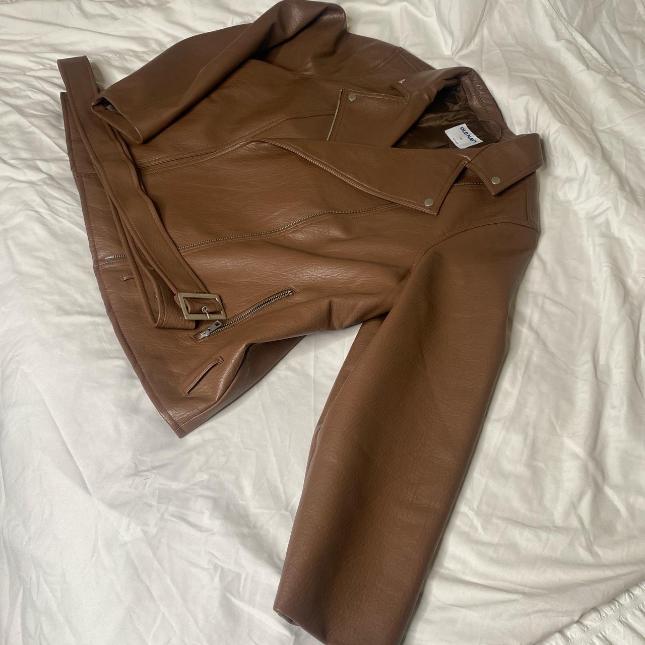 item listed by sydneysani321