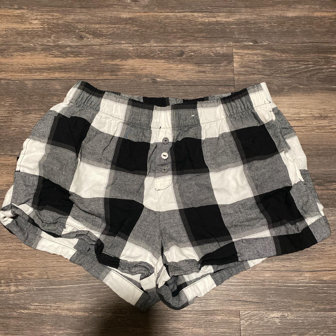 plaid pajama shorts Size: S - Depop