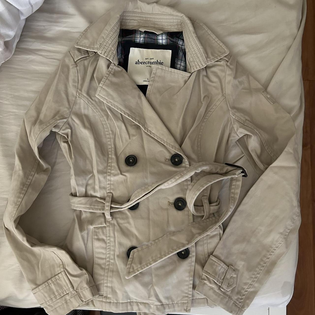 Abercrombie trench coat L in kids but can fit XS in... - Depop