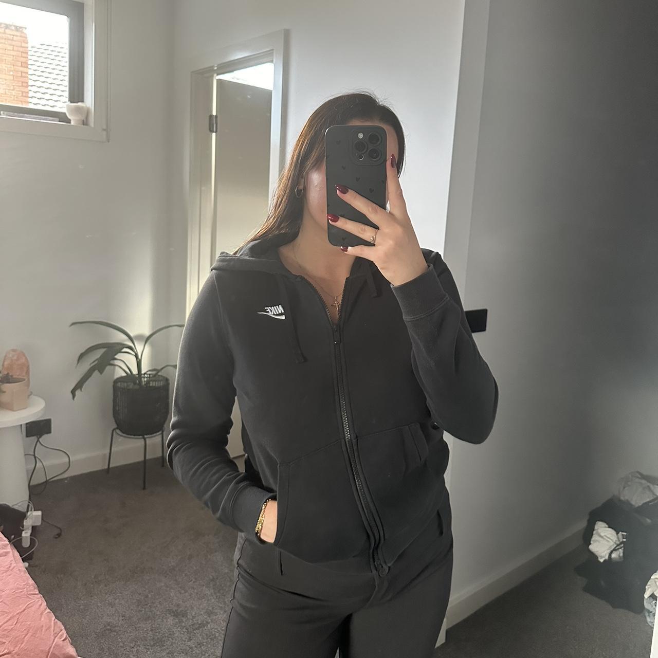 womens black nike zip top