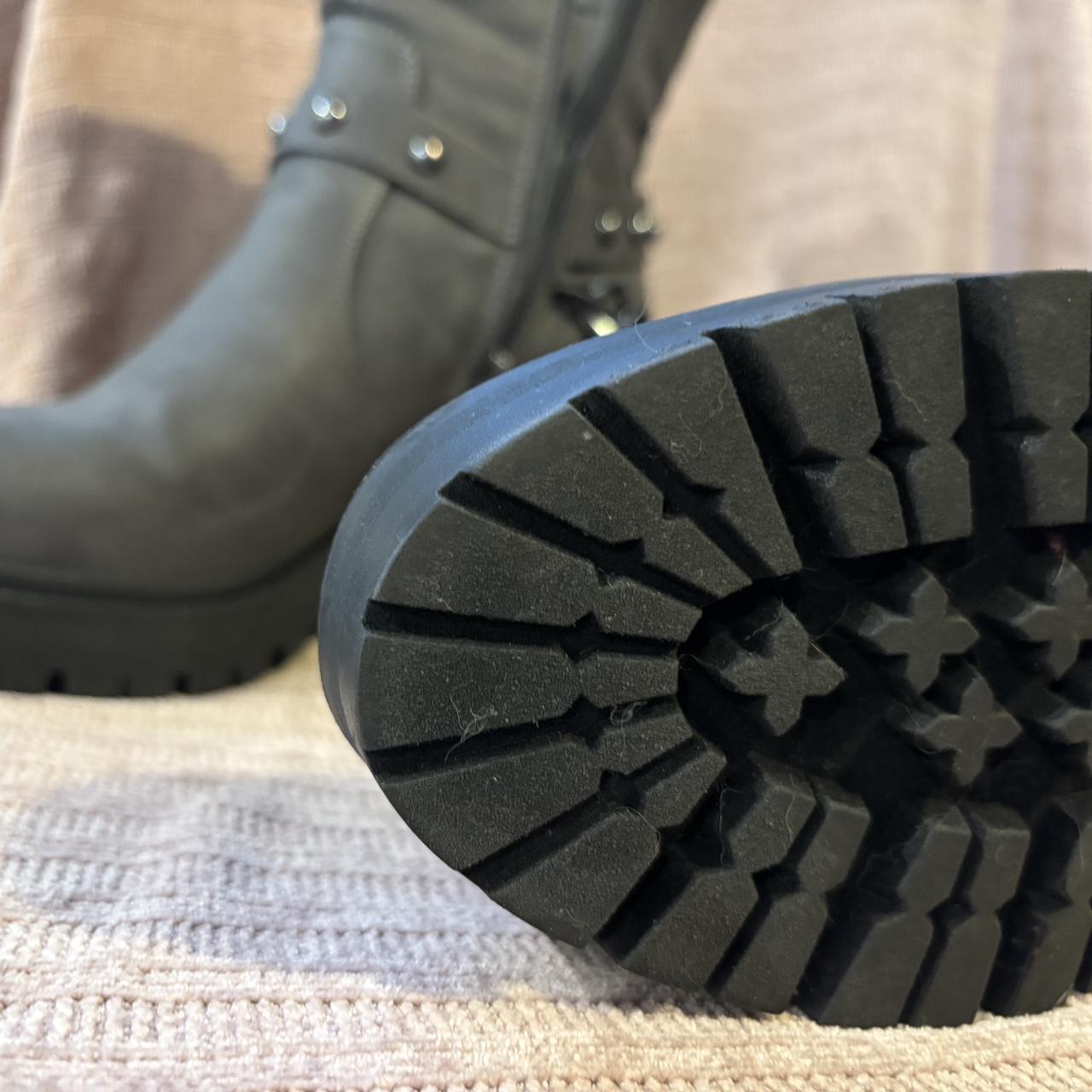 Nine West Women's Boots - Grey/Black - US 10 – Size 10 Nine west grey boots Dark …