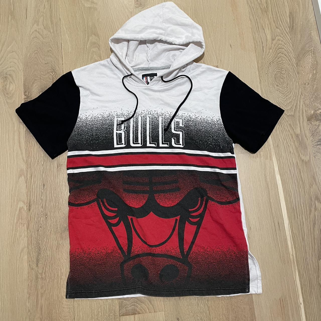 Bulls short 2024 sleeve hoodie