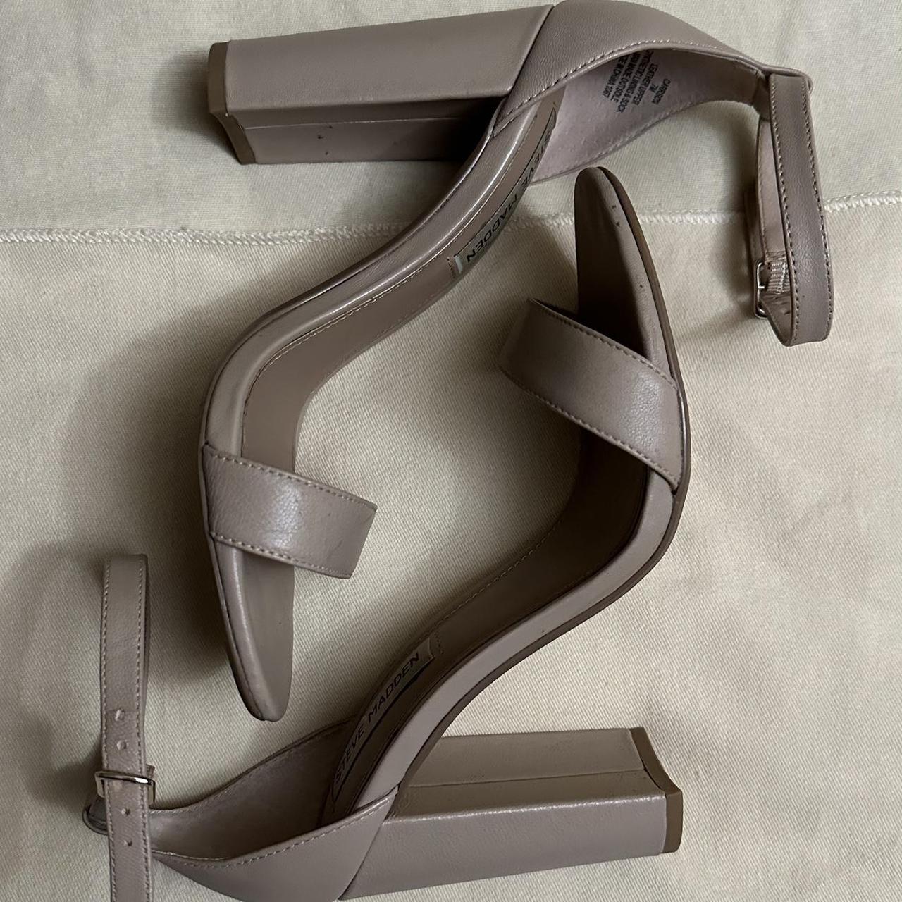 item listed by famascloset