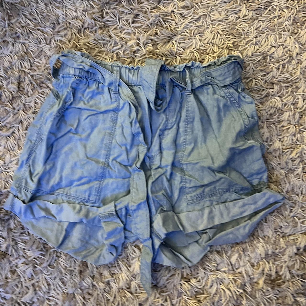 item listed by mikannbrii
