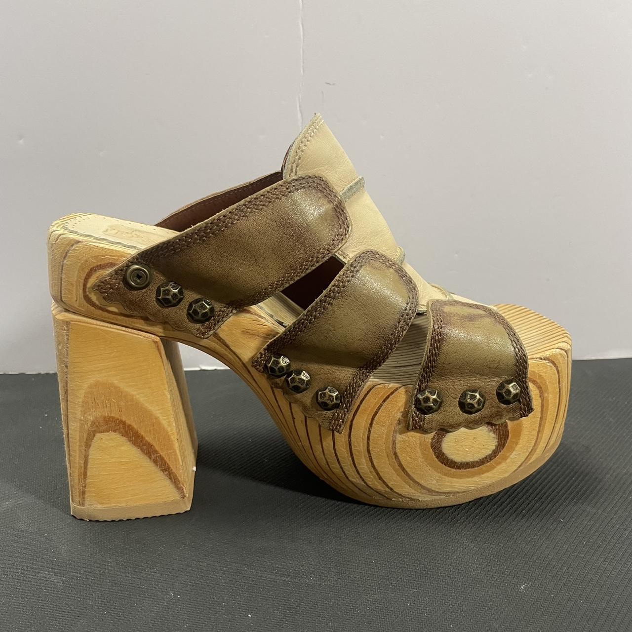 item listed by mindy1044