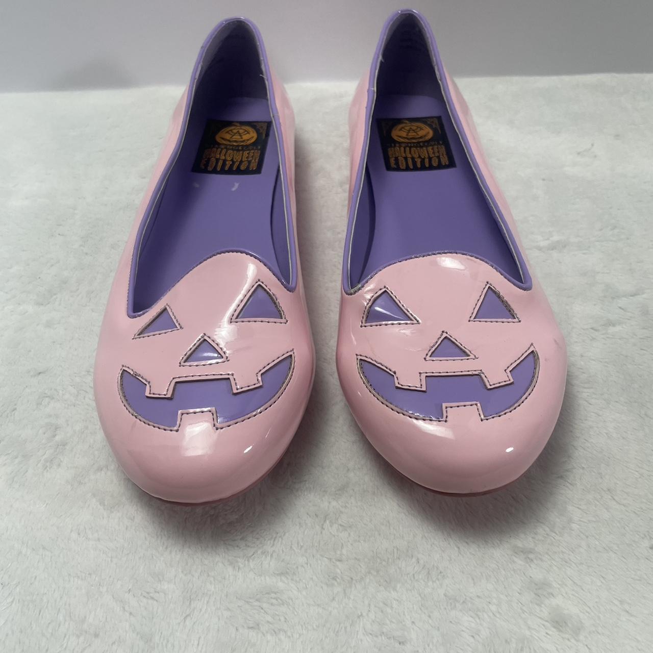 item listed by mindy1044