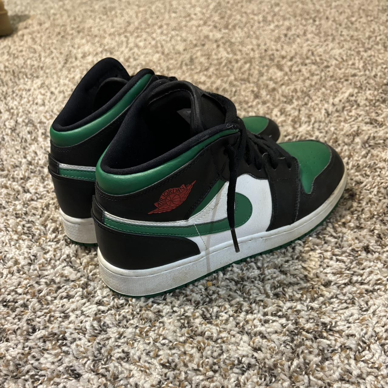 round toe jordans