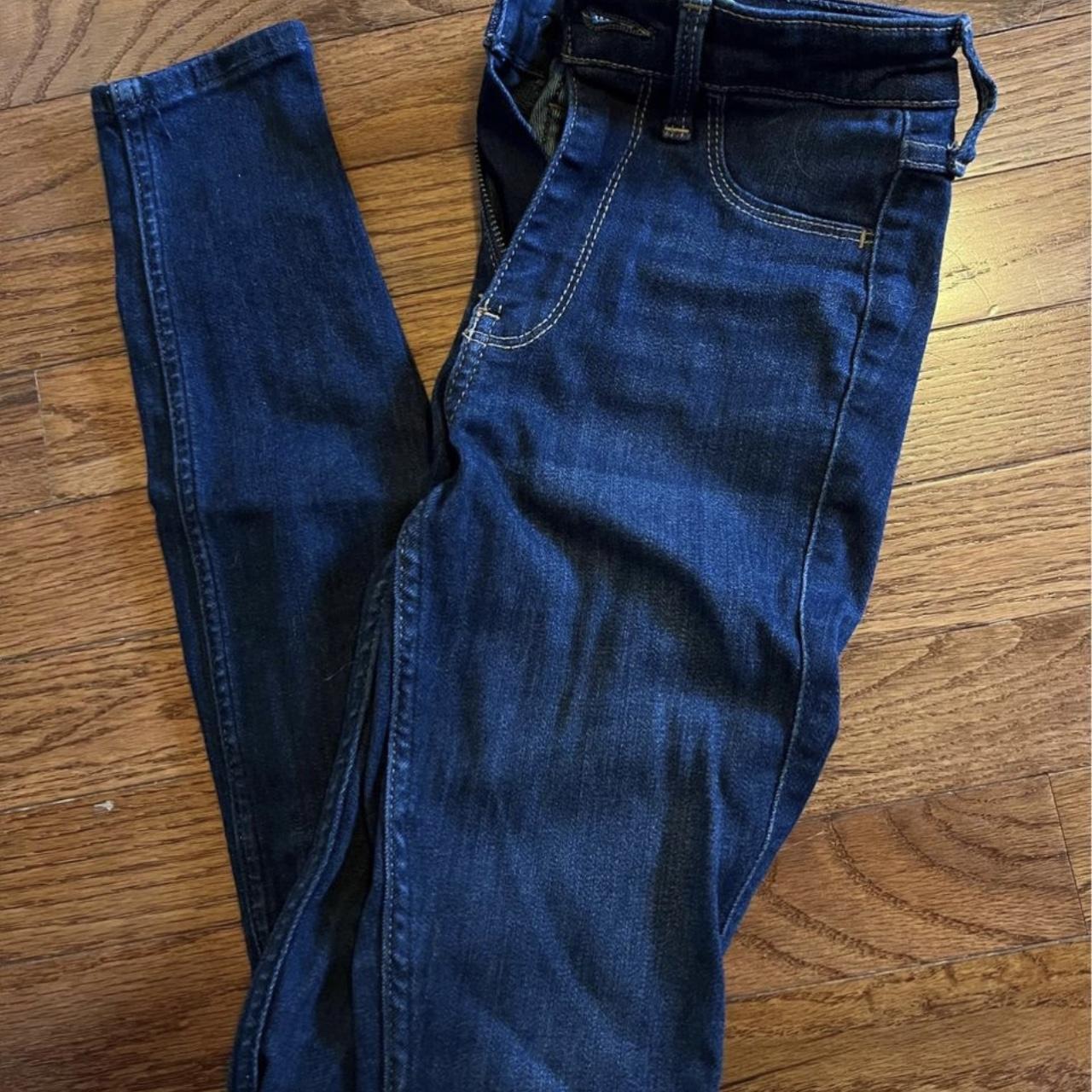 Hollister blue Jeans / jeggings such a nice material - Depop