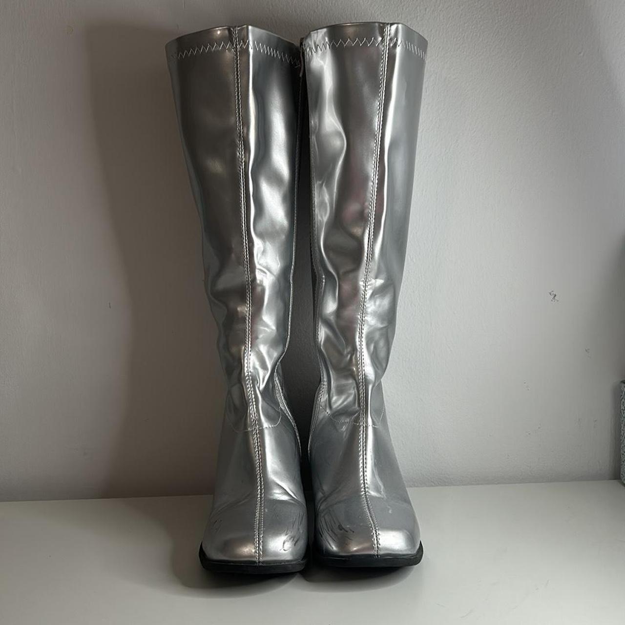 Gogo best sale boots silver