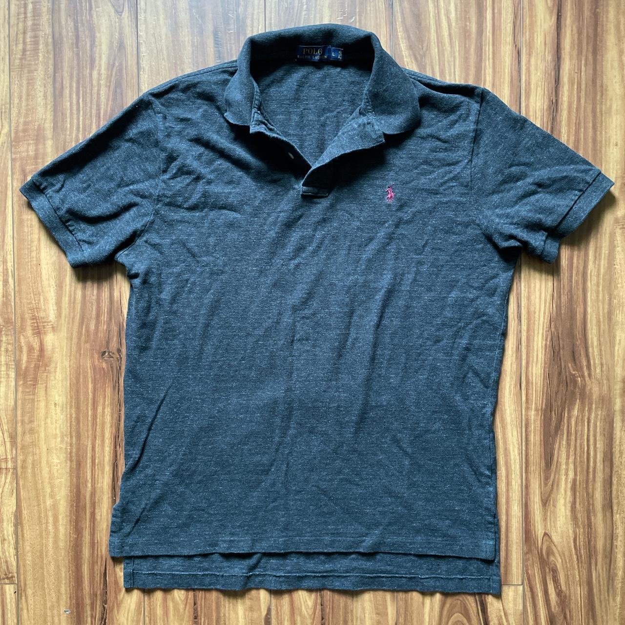 Polo shirt with horse at the bottom best sale