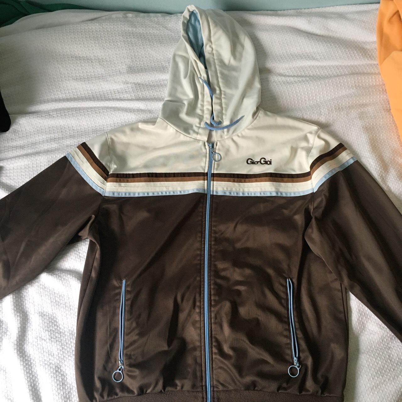 Zip up hoodie Really comfy and fits nice Apparently... - Depop