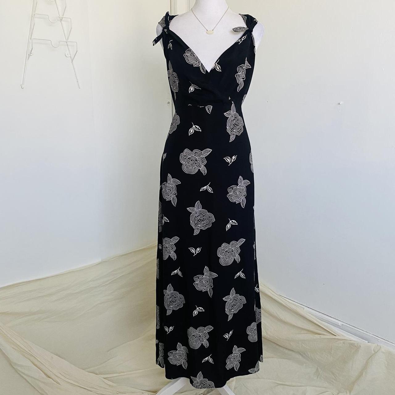 Robbie Bee Women's Maxi Dress Black/White 10 – Black and white