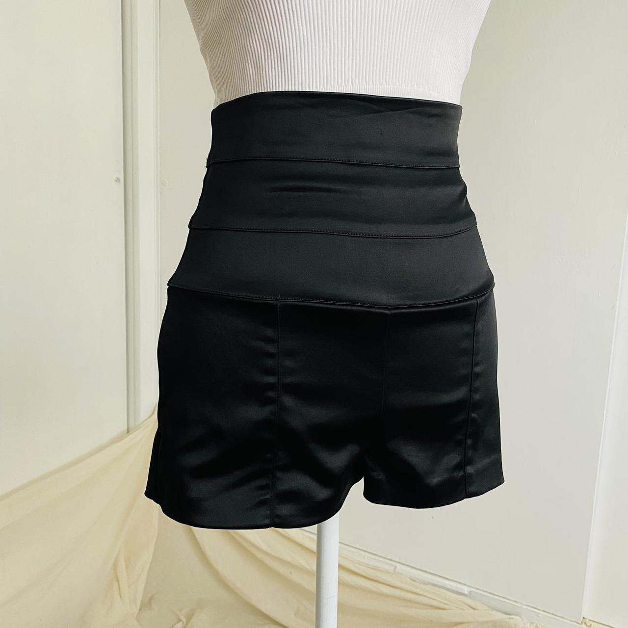 Shiny black on sale high waisted shorts