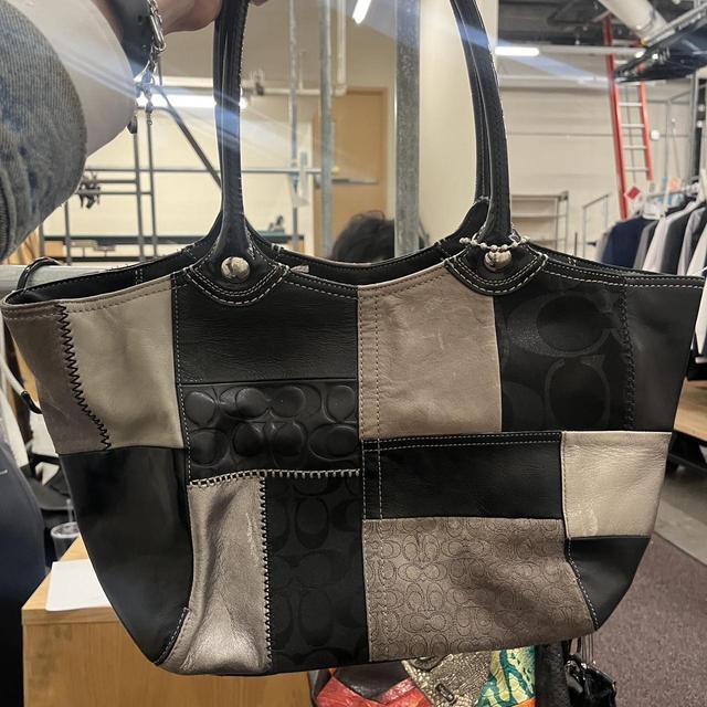 バッグ 00s archive coach leather design bag 00s archive coach leather design bag