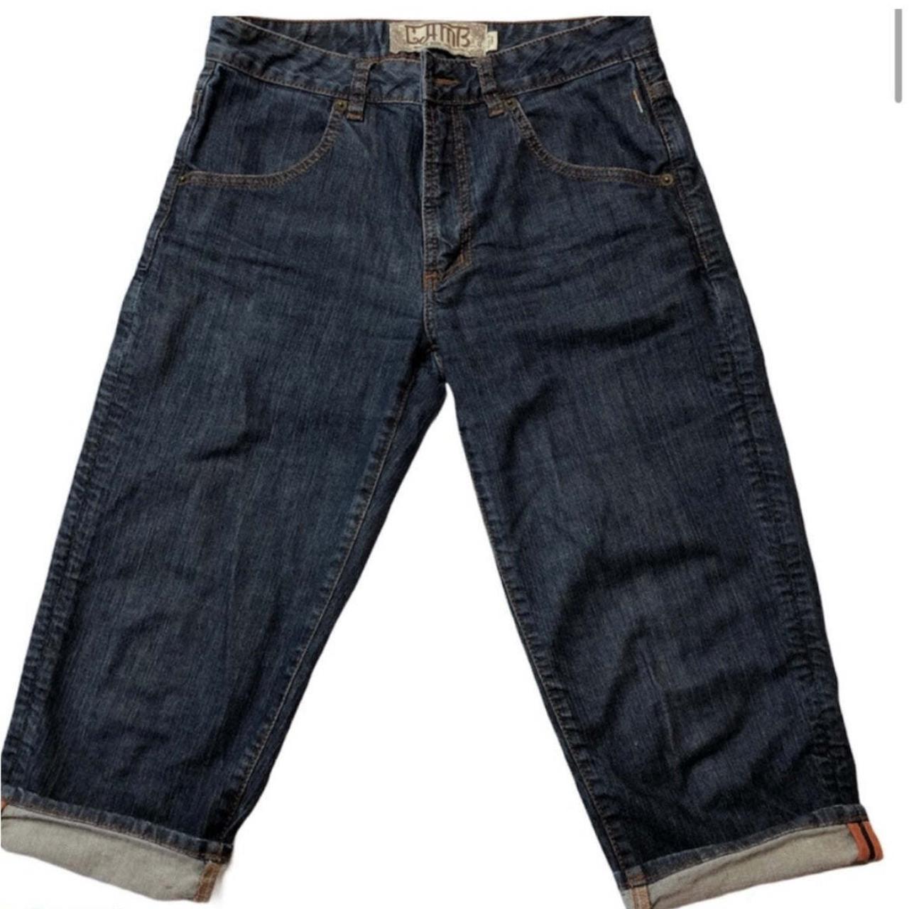 Dark wash cuffed denim capris, from Gwen Stefani's... Depop