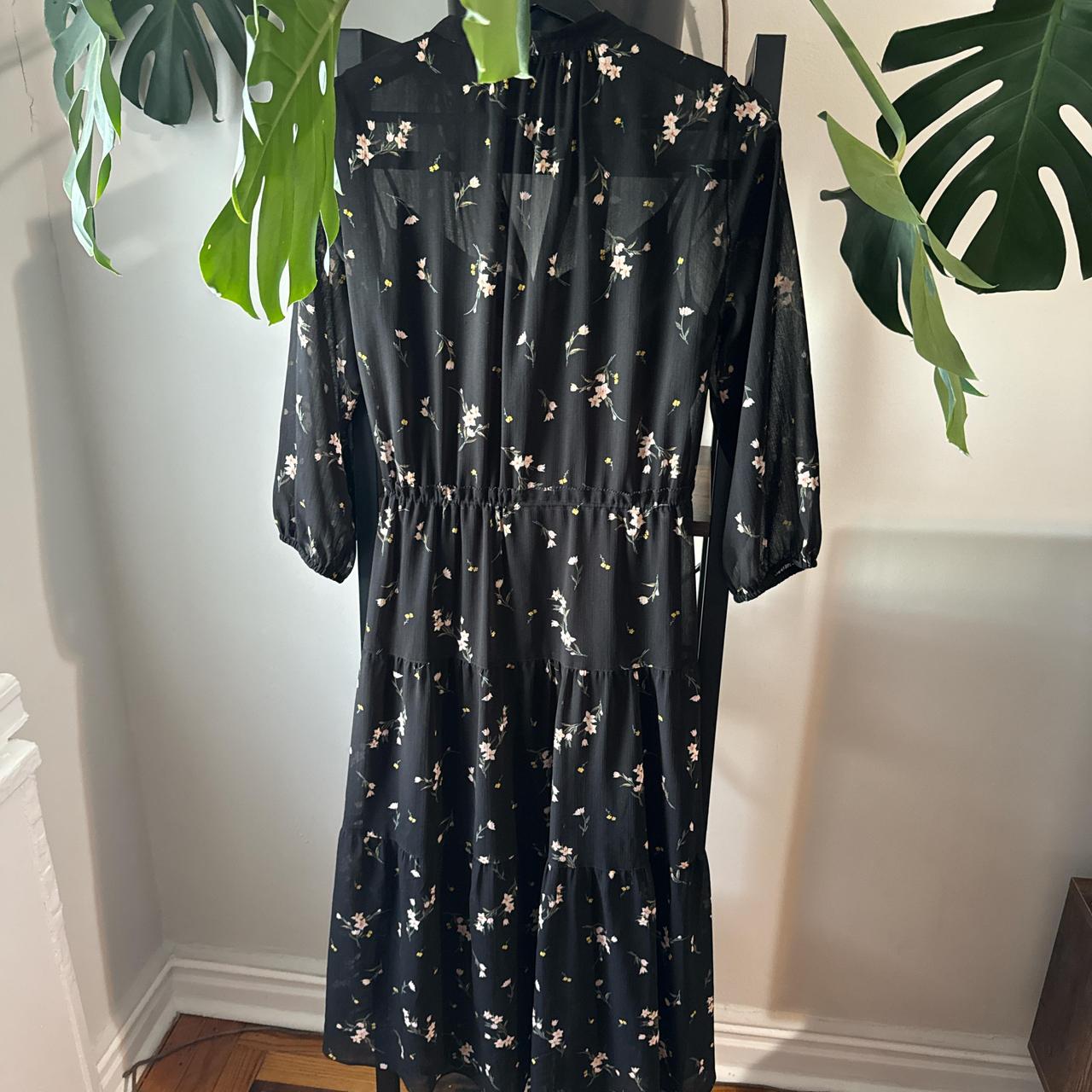 Maxi Uniqlo floral dress - Depop