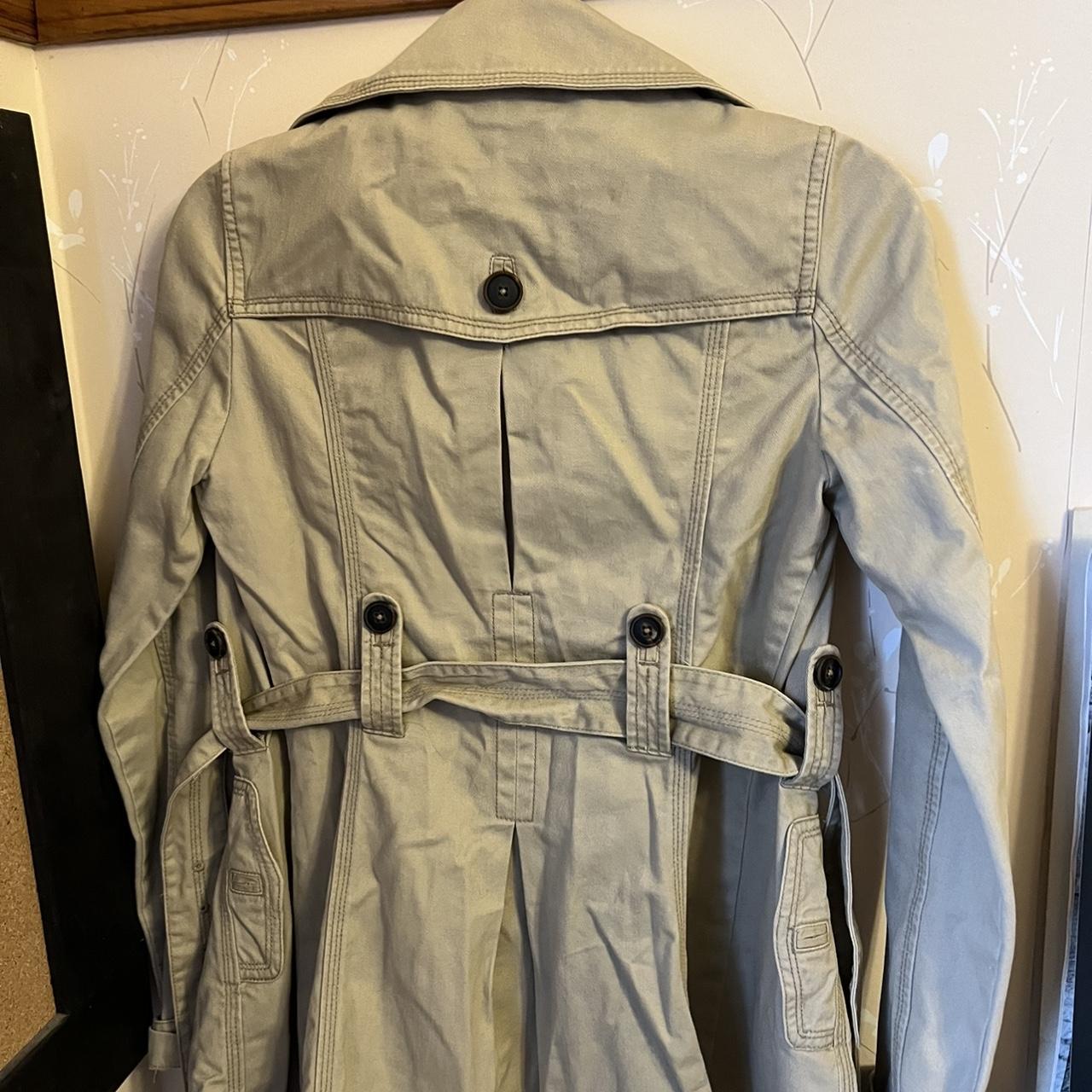 American Eagle Outfitters trench coat! Great condition!