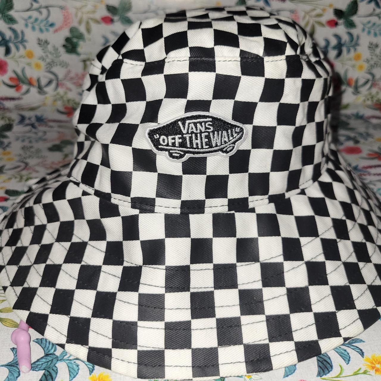 Vans / Womens Level Up Bucket Hat / Black/White