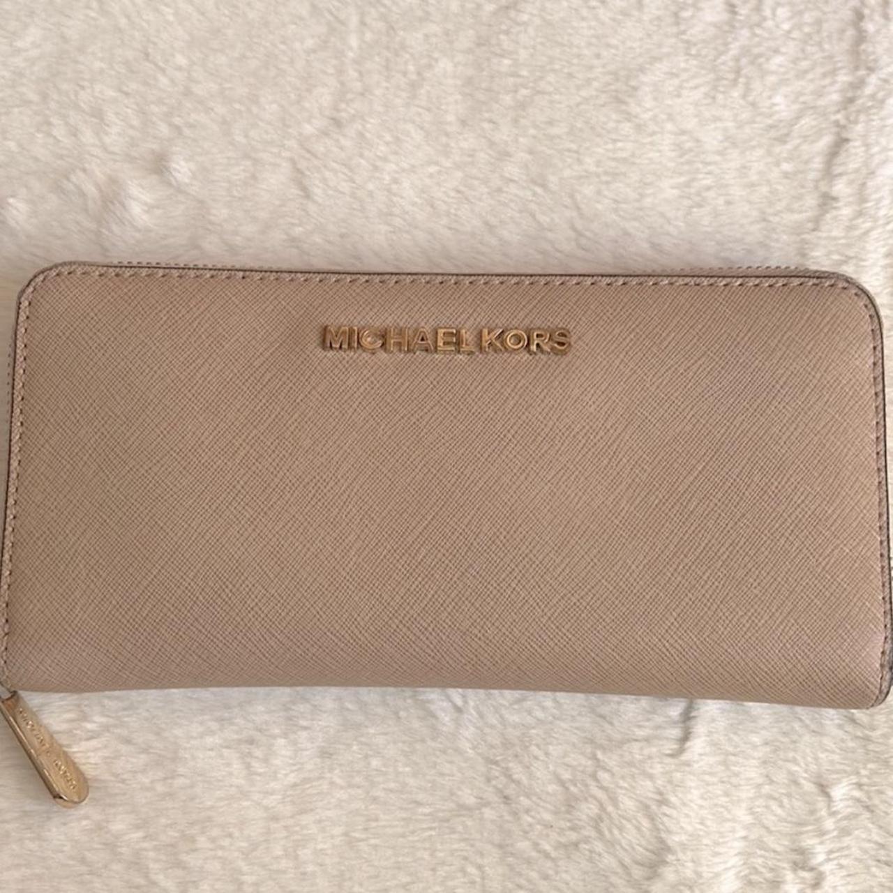 Michael kors pastel sales pink wallet