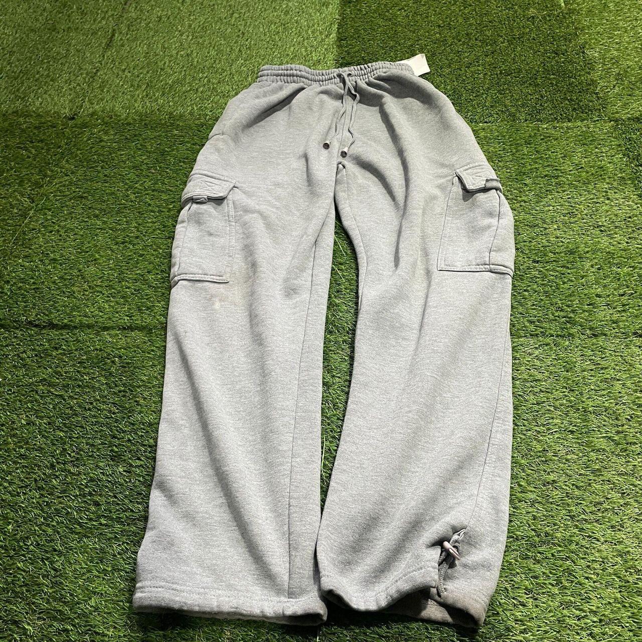 DREAM USA Men's Heavyweight Fleece Cargo Sweatpants, Grey, Medium