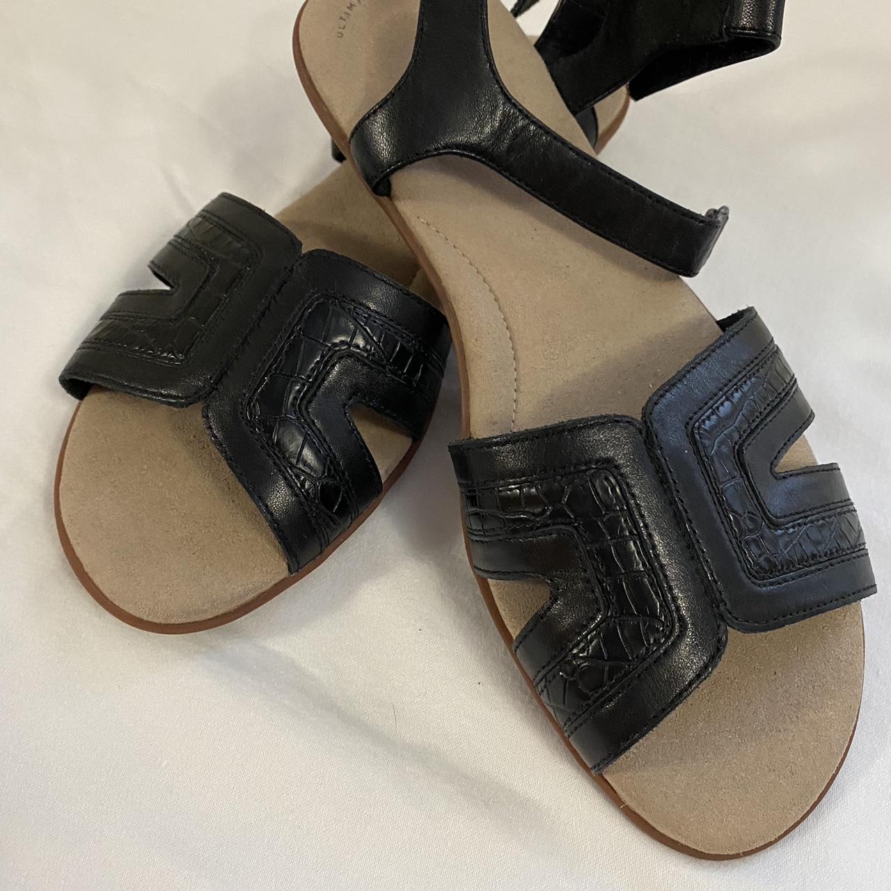 Clarks sandals nwt woman s size 8 Depop