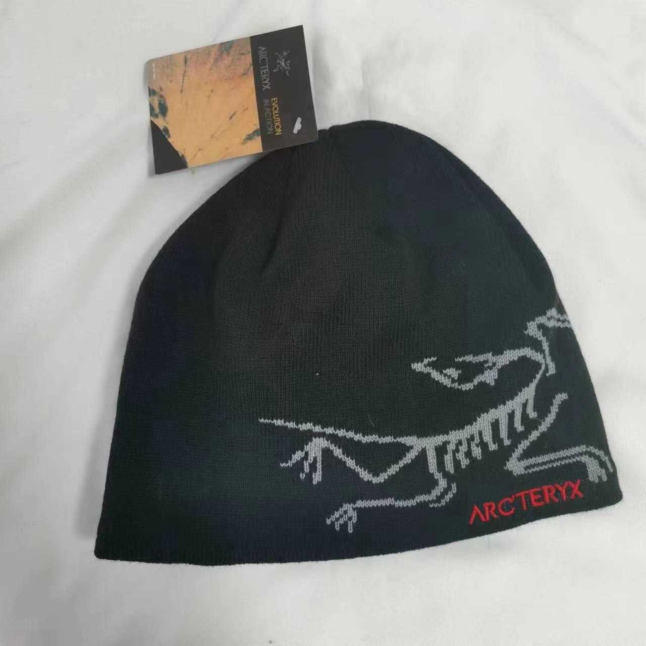 ✓ Arc'teryx Knit Hat Size: Adult Autumn and winter - Depop