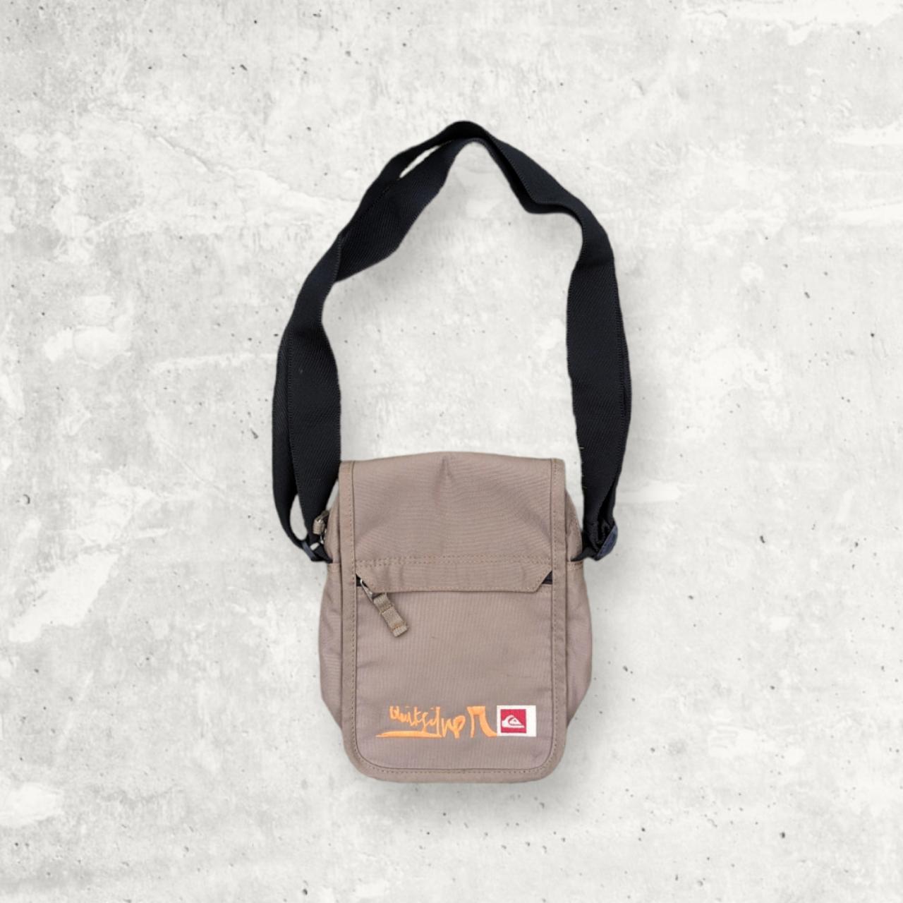 Quiksilver Men's Grey and Orange Bag Depop