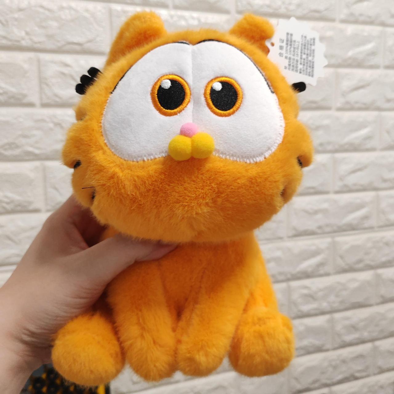 25cm kitty Garfield innocent look plushie from the... - Depop