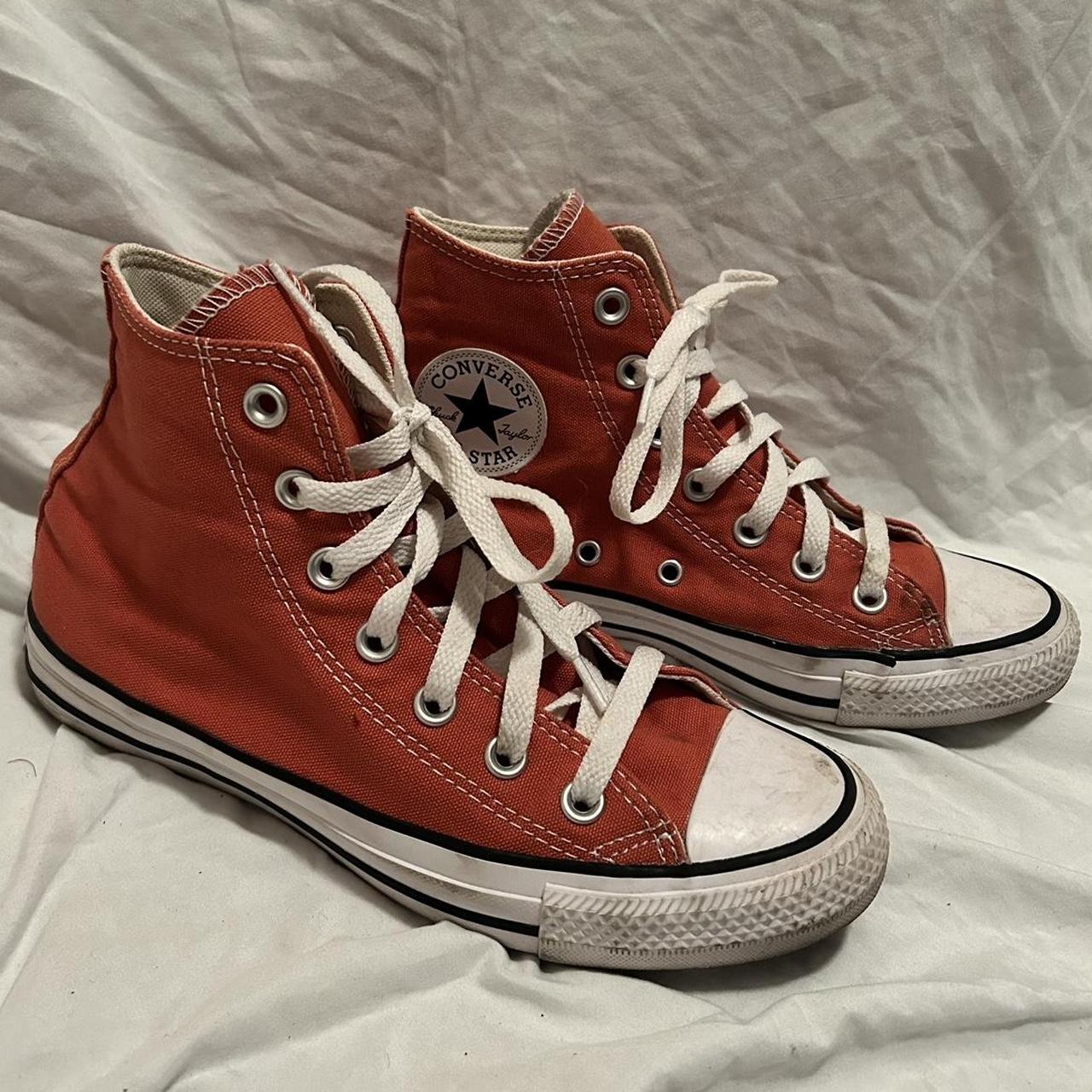 brick red converse high tops men size 5 // woman size 7 - Depop