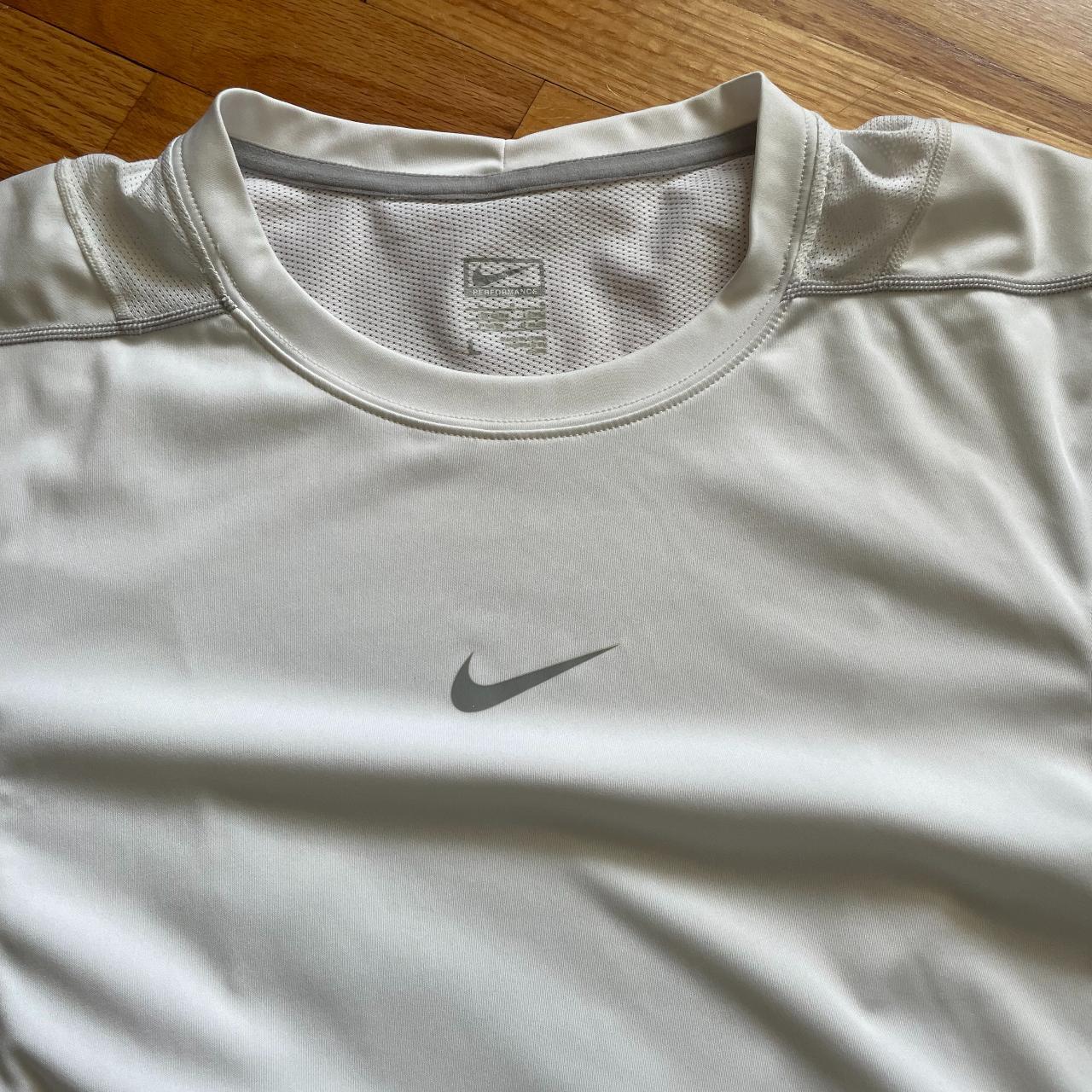 mens white nike tee