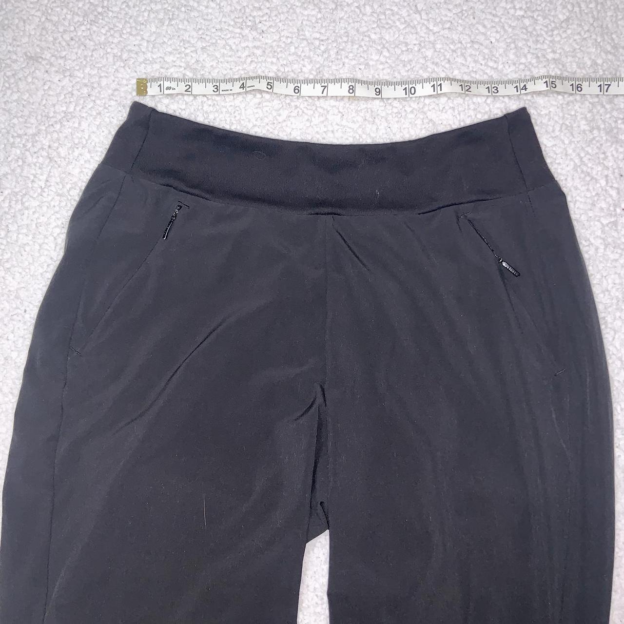 Athleta Endless High Rise Pant Size 6 I adore these - Depop