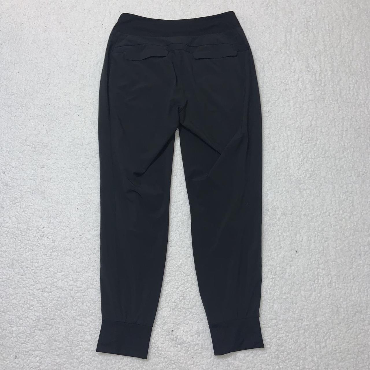 Athleta Endless High Rise Pant Size 6 I adore these - Depop