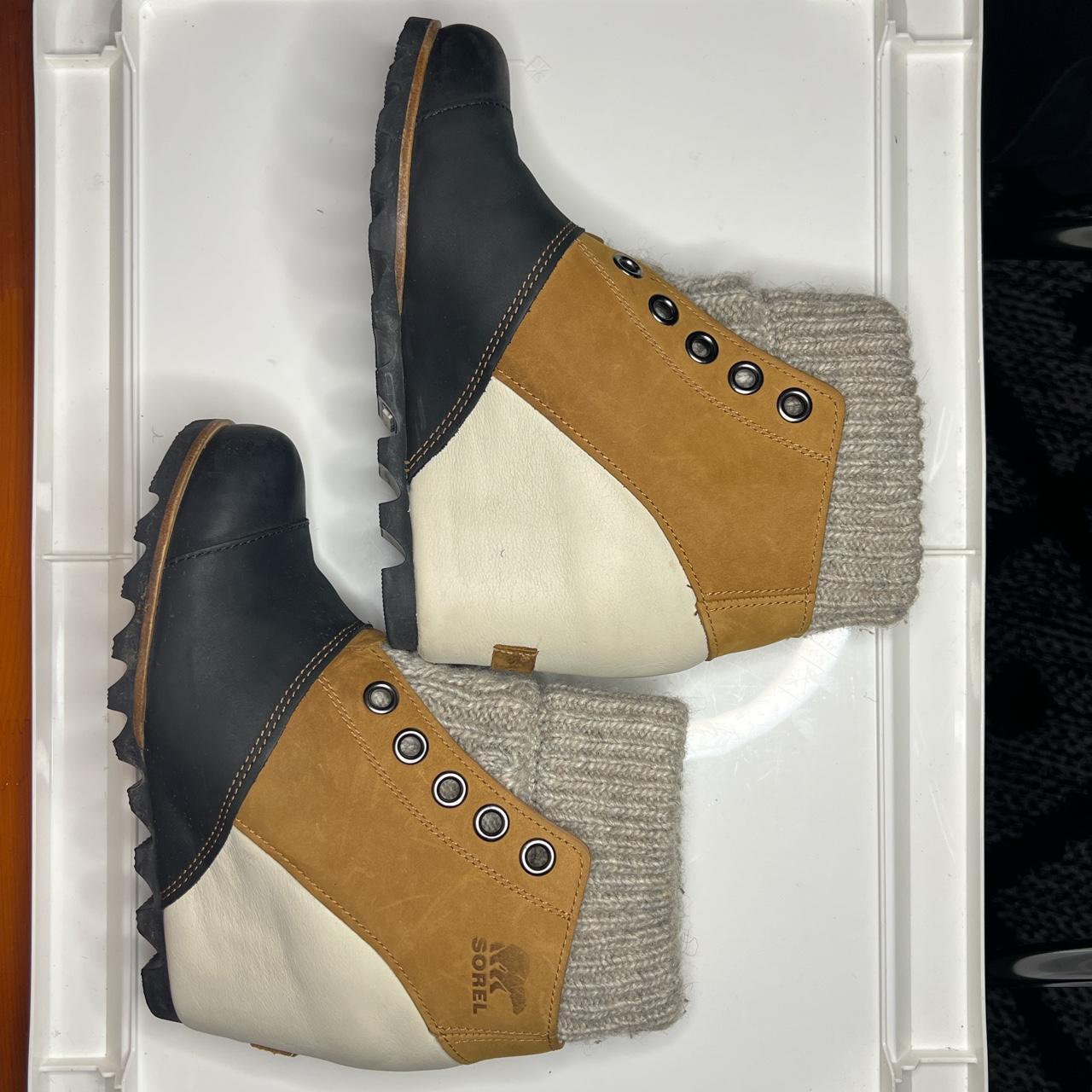 Sorel joanie clearance sweater boot