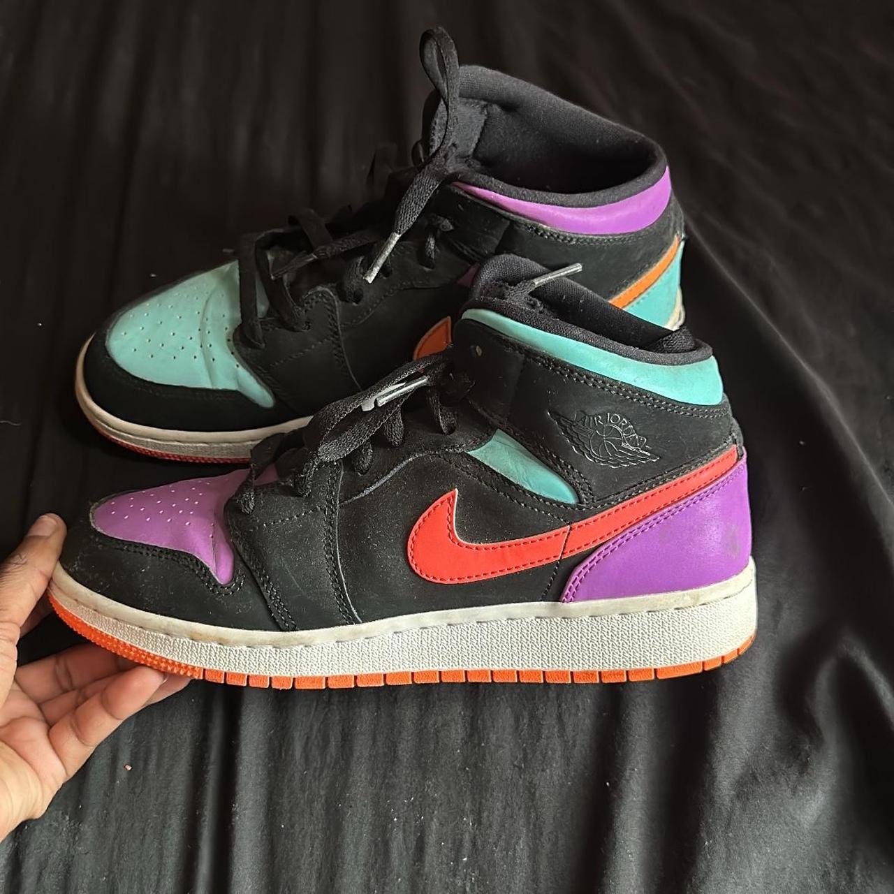 item listed by luvrrkayy1