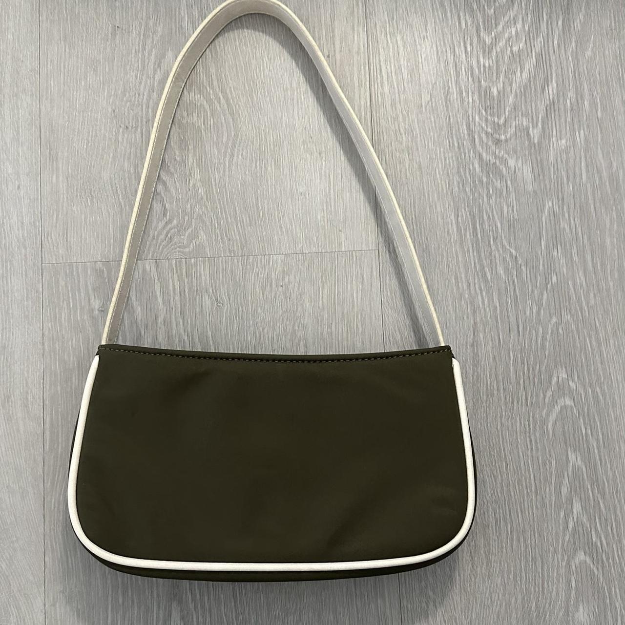 Brandy Melville Green Purse never used Depop