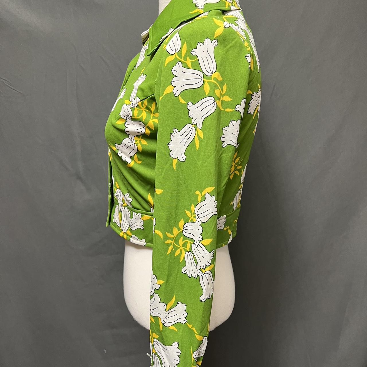 American Vintage Women's Green and Yellow Croptop Depop