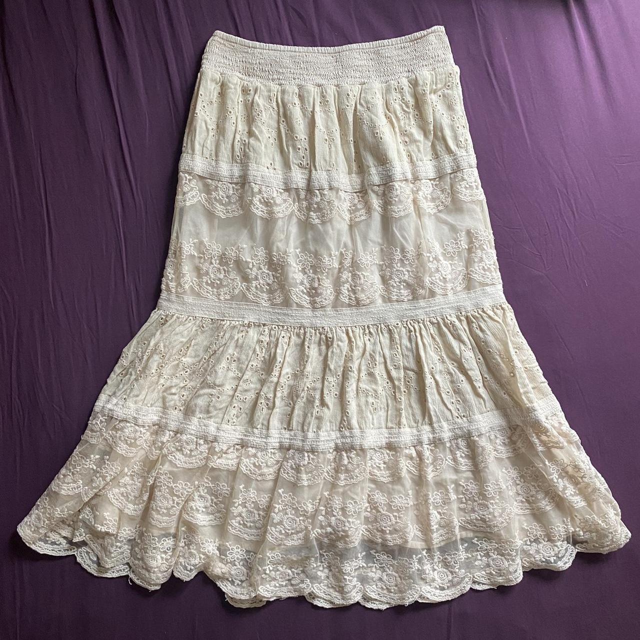 Laura Ashley Women's Cream Skirt | Depop