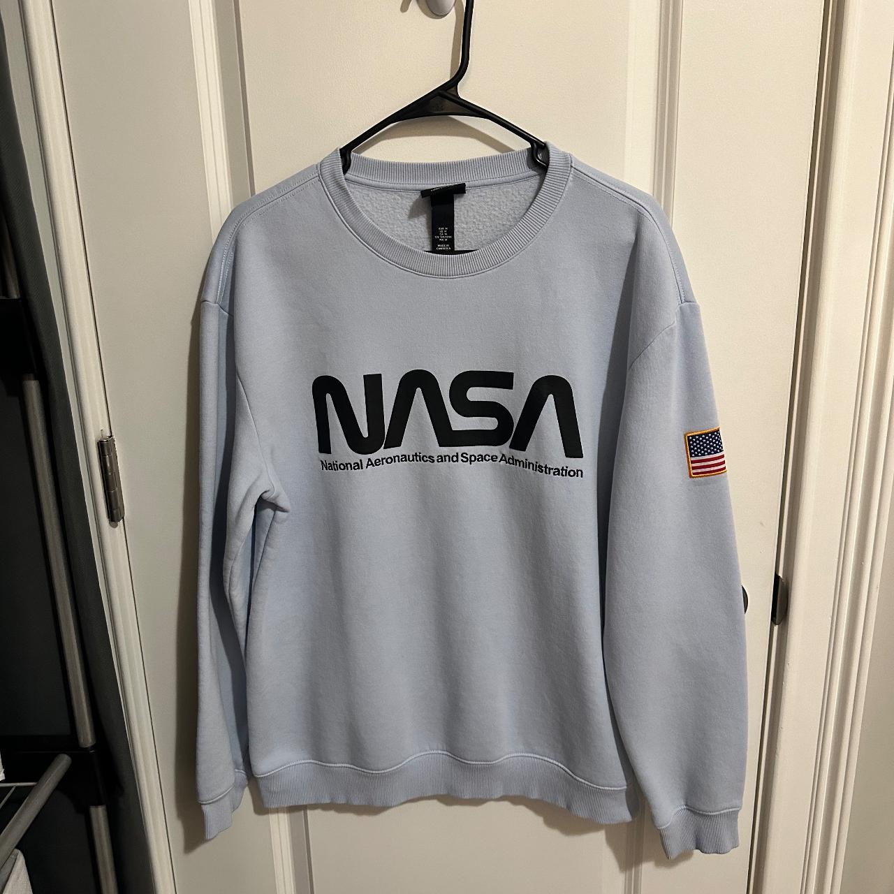 Hm on sale sweatshirt nasa