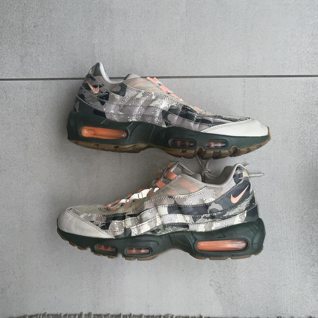 nike air max 95 essential desert sand