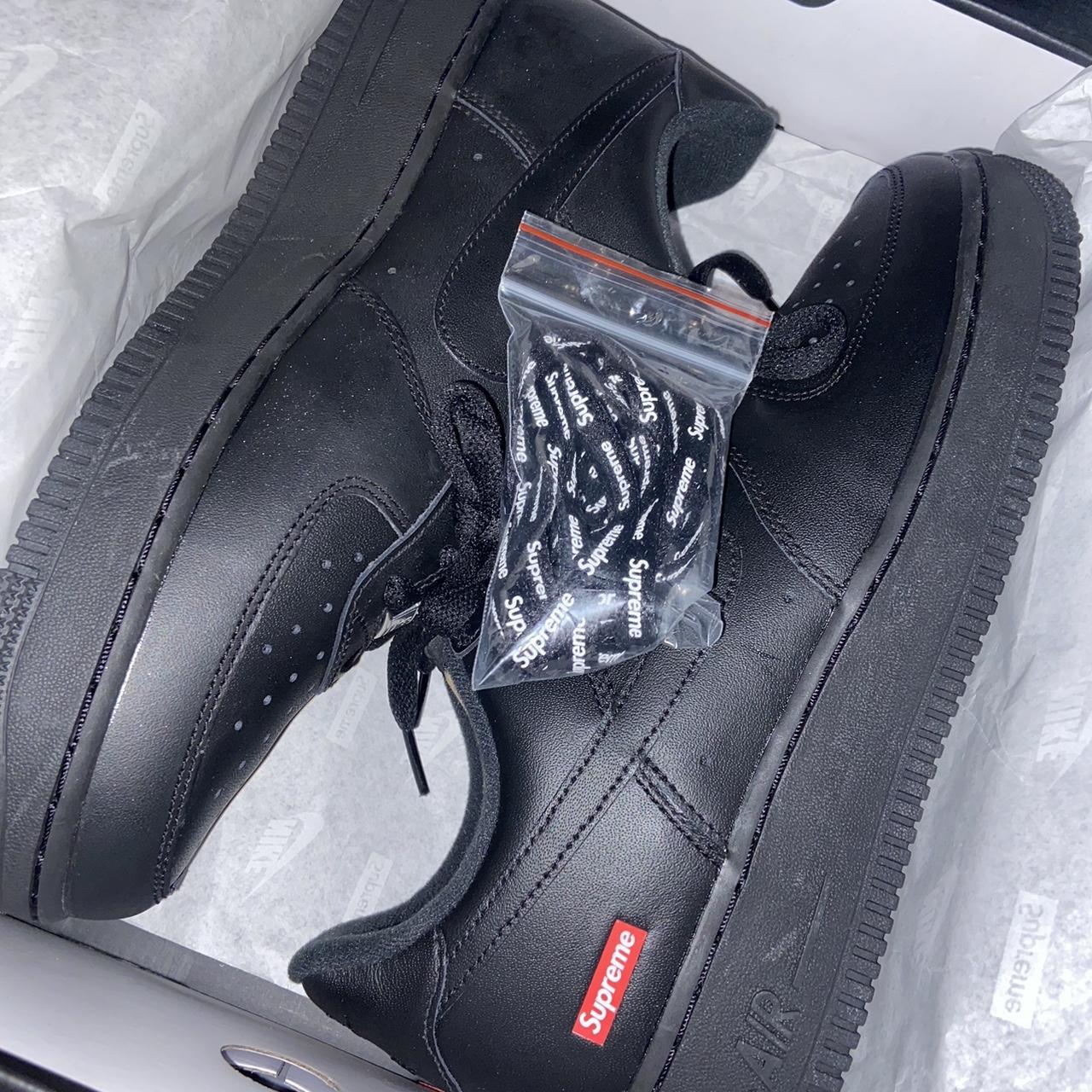 supreme airforces black