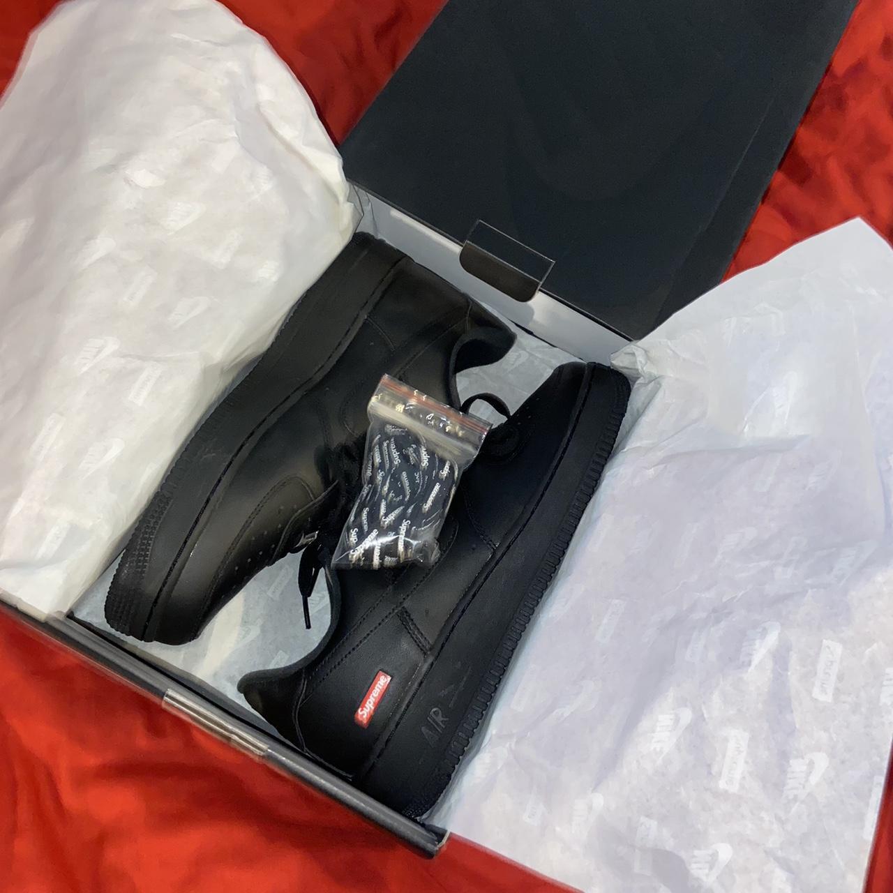 supreme airforces black