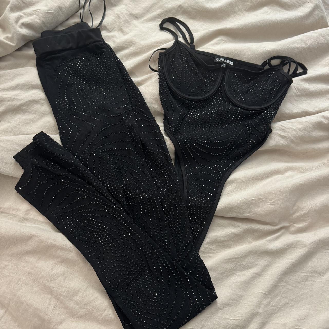 Fashion nova rhinestone set size XS but is very... Depop