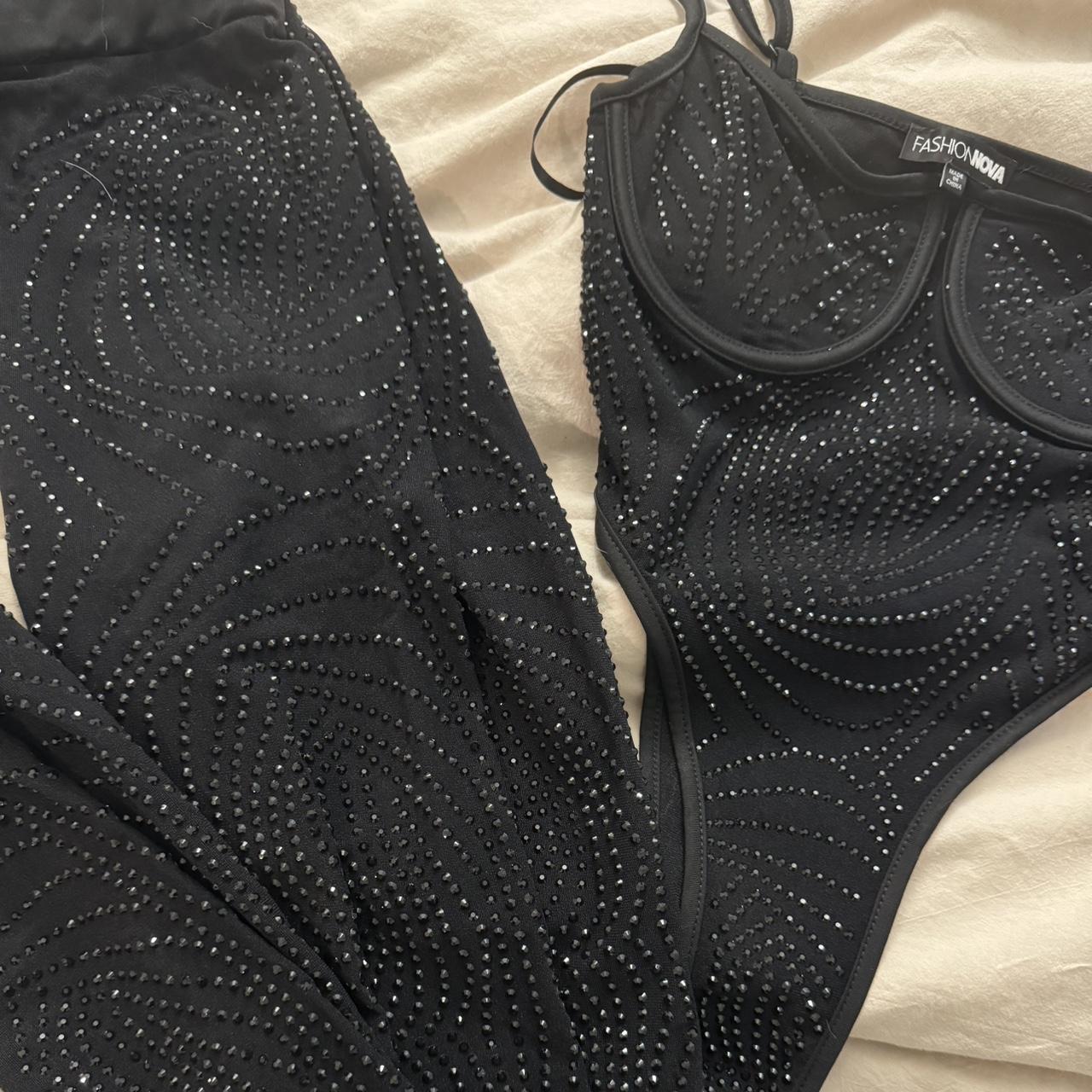 Fashion nova rhinestone set size XS but is very... Depop
