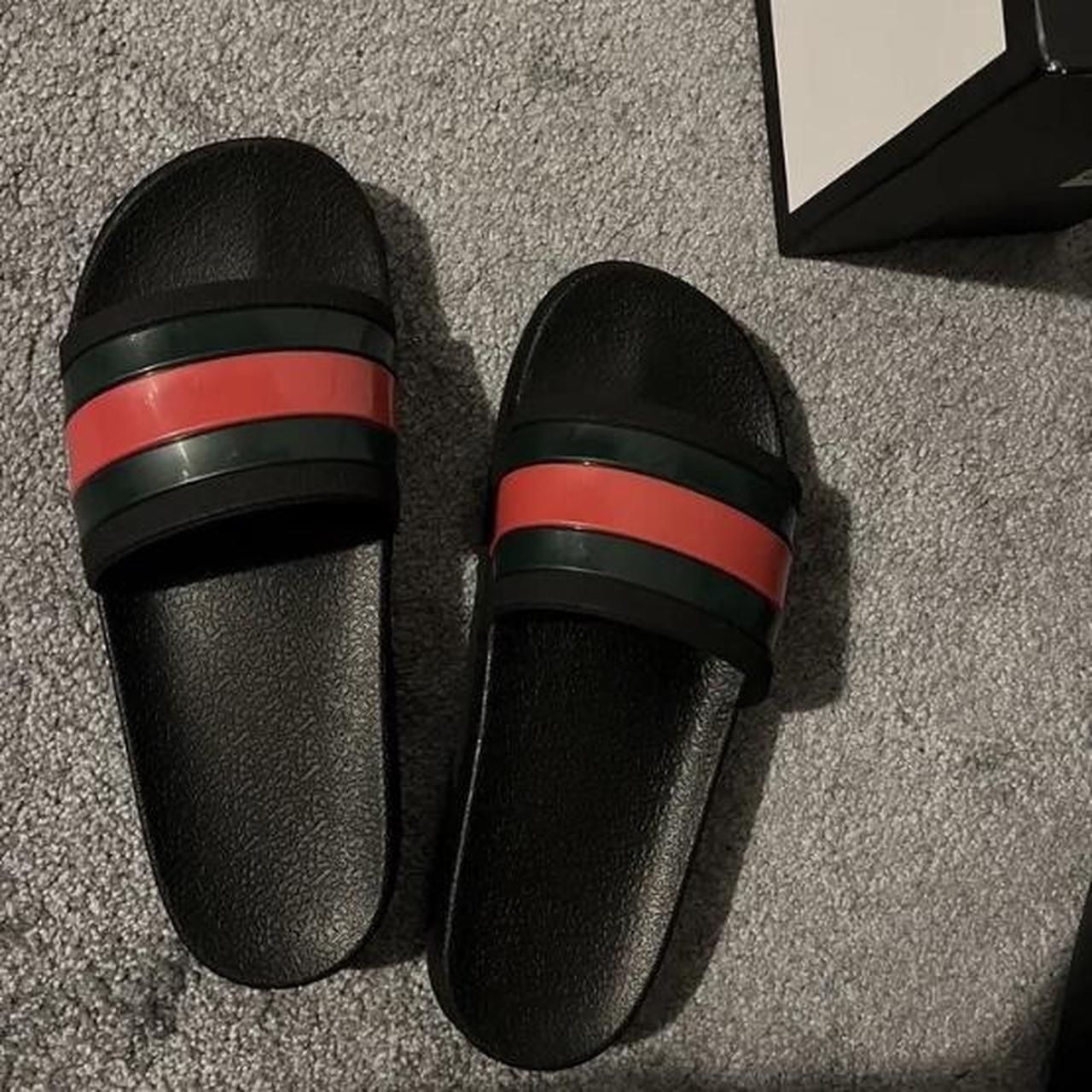 Gucci sliders size 9 - Depop