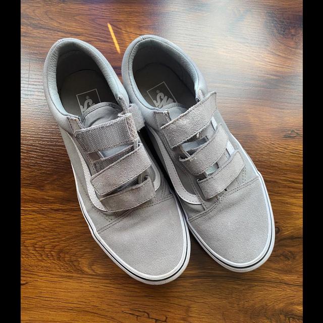 GRAY VELCRO VANS US MENS 8 Hardly worn no tears. Depop