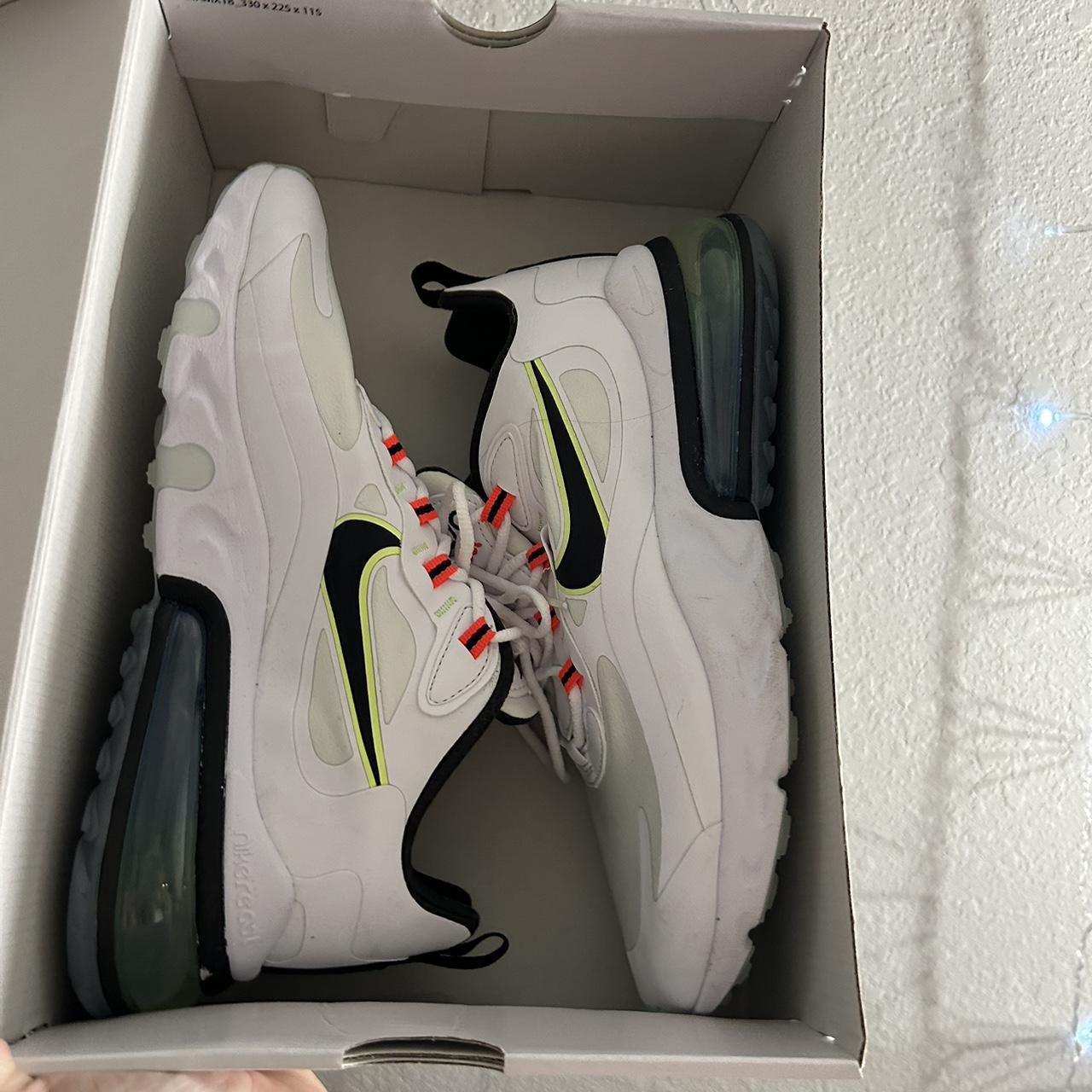 W AIR MAX 270 REACT WHITE BLACK SPRUCE AURA